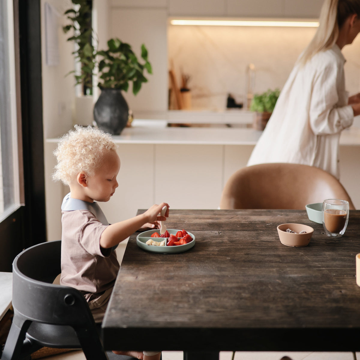 Mushie Square Dinnerware Bowls, safe silicone for baby feeding.