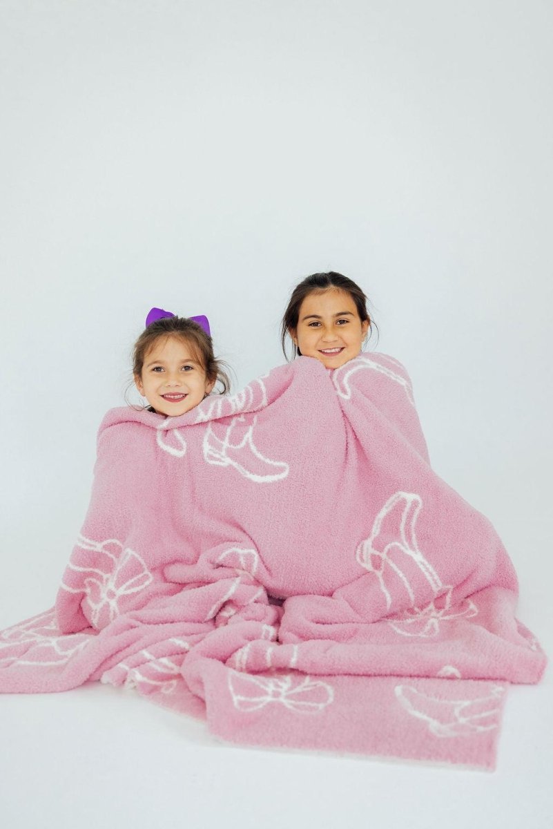 Mila & Rose ® Light Pink Cowgirl Cozy Blanket For Snuggle Time Nights - Everetts Place Boutique - 