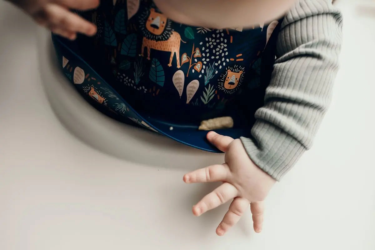 Three Little Tots Lion Silicone Bib with Crumb Catcher - 