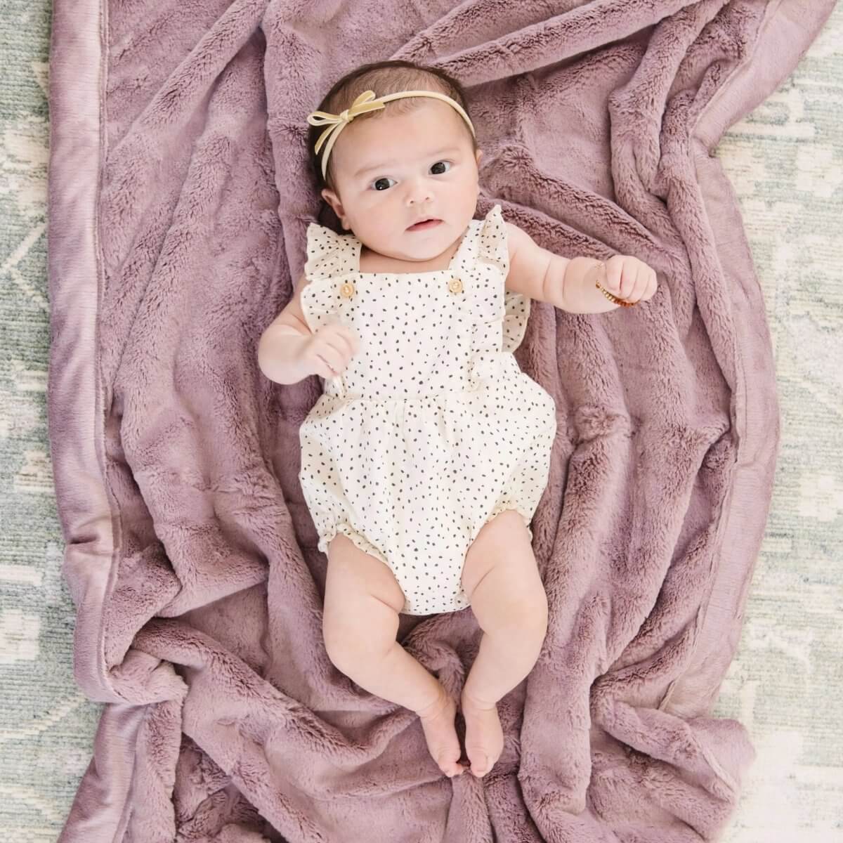 Saranoni Lush Receiving Blankets Soft Comfort For All Ages Family - Everetts Place Boutique - 