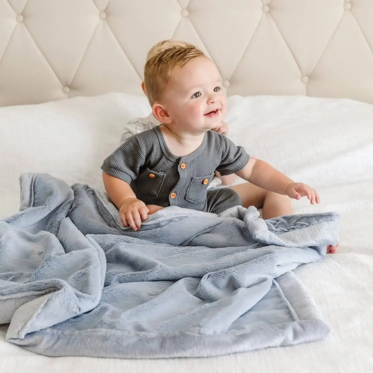 Saranoni Lush Receiving Blankets Soft Comfort For All Ages Family - Everetts Place Boutique - 