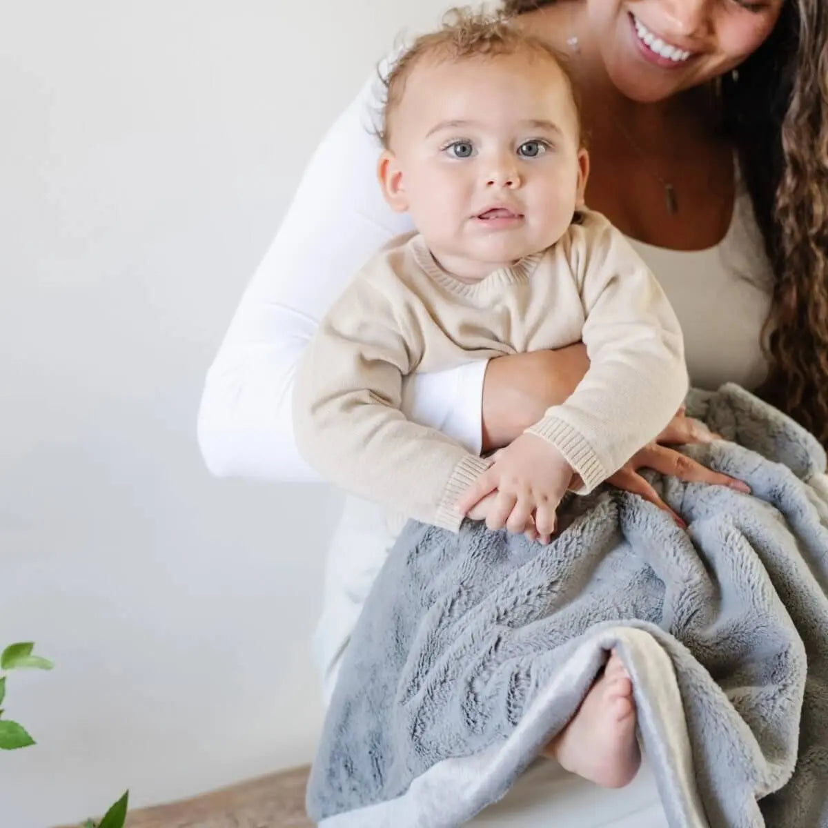 Lush Receiving Blankets Soft Comfort For All Ages Family - Everetts Place Boutique - 
