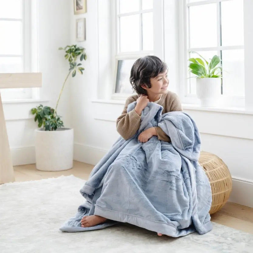 Lush Toddler Blankets Saranoni Luxury Plush Premium Saranoni Everetts Place Boutique 85.00