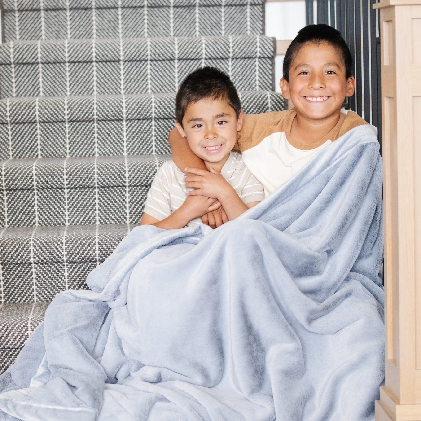 Lush Toddler Blankets Saranoni Luxury Plush Premium Saranoni Everetts Place Boutique
