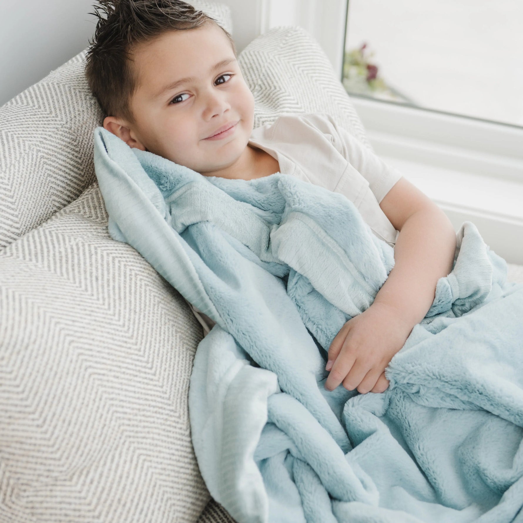 Lush Toddler Blankets Saranoni Luxury Plush Premium Saranoni Everetts Place Boutique 85.00