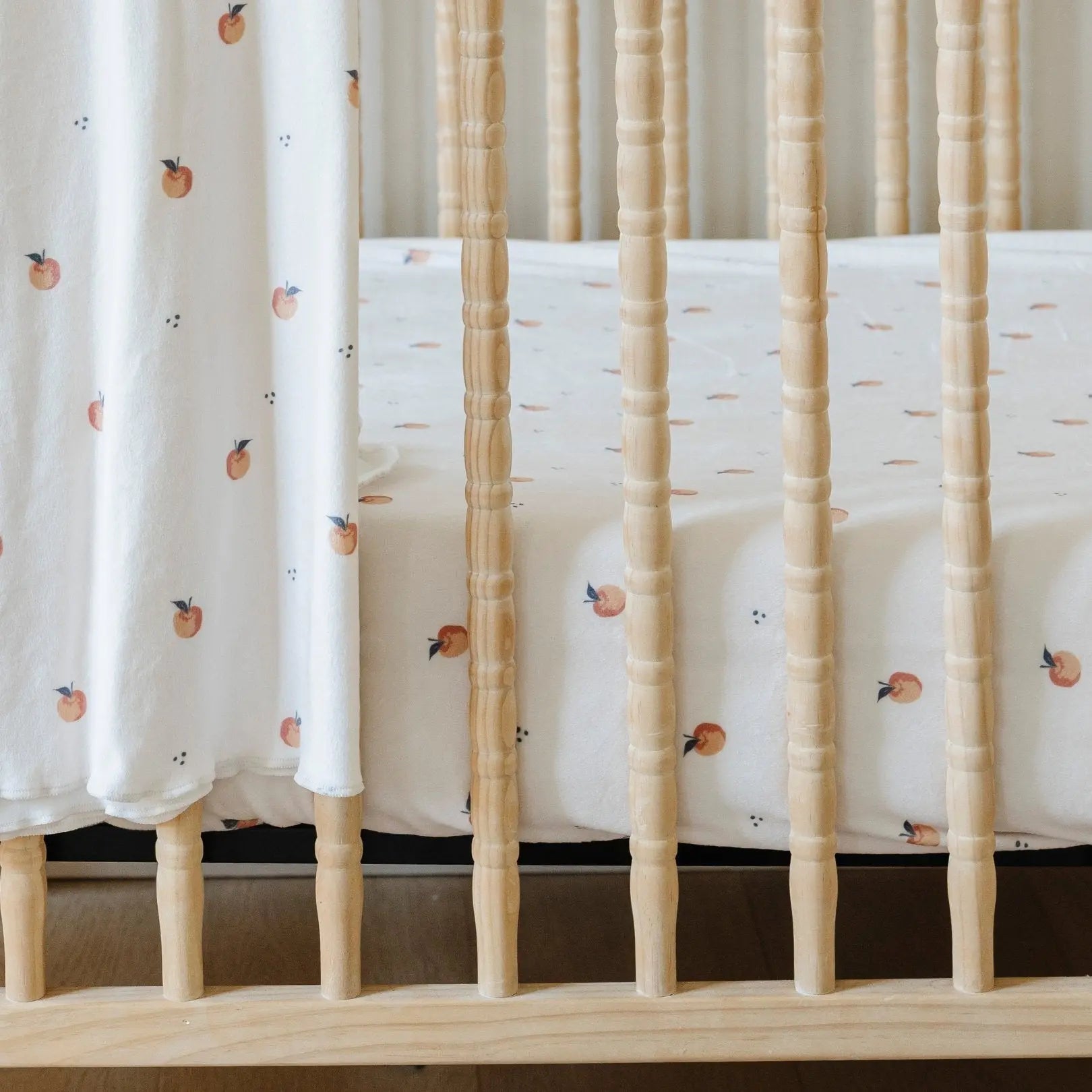 MINKY STRETCH LUXE CRIB SHEETS Saranoni 