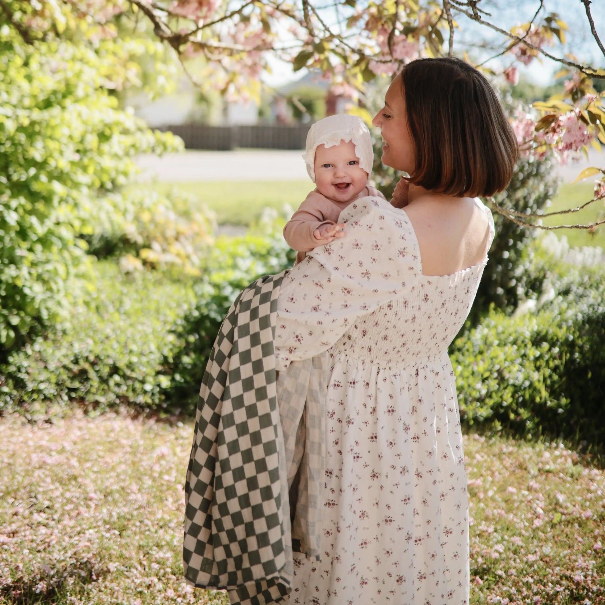 Organic Cotton Muslin Swaddle Blanket for Baby Cuddling and Nursing Mushie