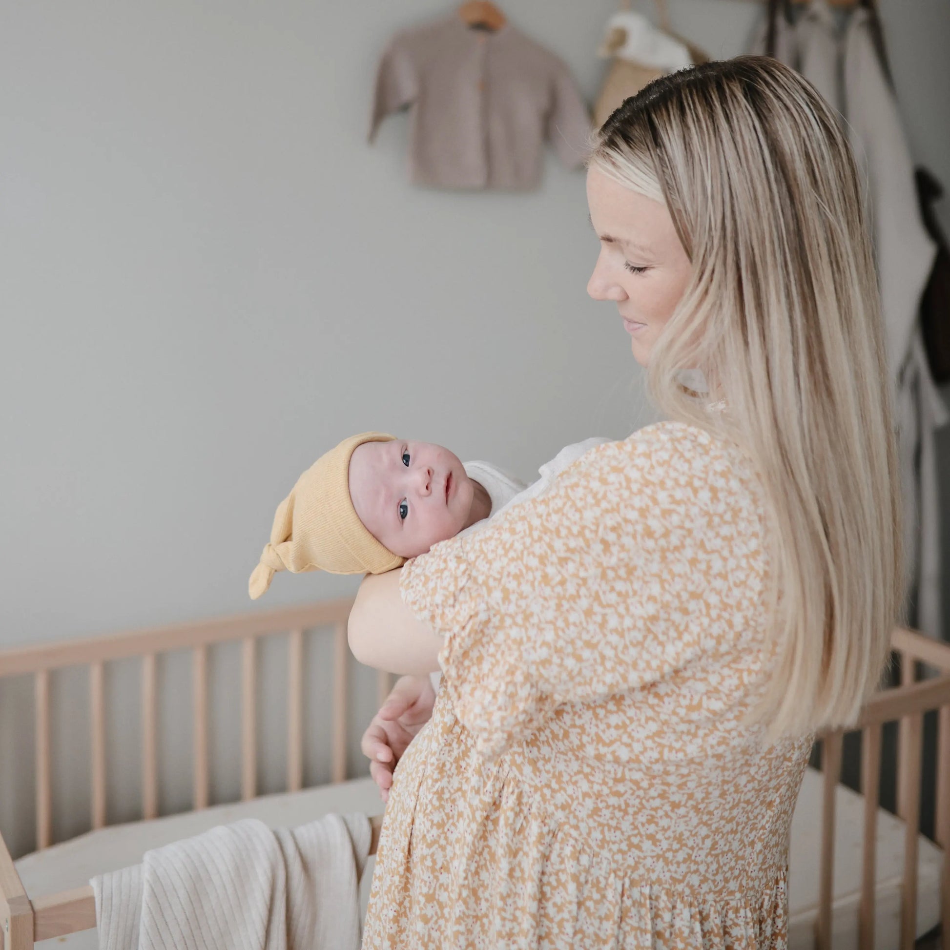 Ribbed Organic Cotton Baby Beanie for Newborns 0-3 Months with Top Knot Design Mushie