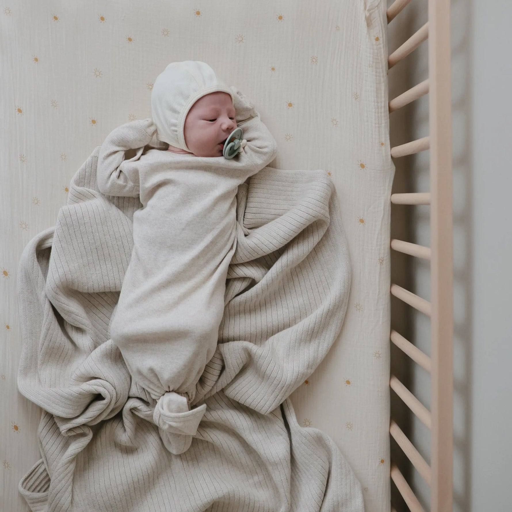 Mushie Extra Soft Muslin Crib Sheet for Baby 100% Cotton Breathable and Cozy - Home & Garden > Linens & Bedding > Bedding crib sheets
