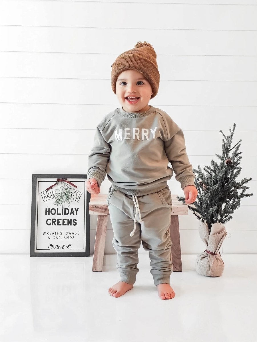 Little Joy Co. Merry Graphic Organic Cotton 2pc Jogger Set - Everetts Place Boutique - 