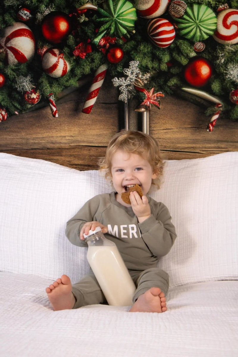 Little Joy Co. Merry Graphic Organic Cotton 2pc Jogger Set - Everetts Place Boutique - 