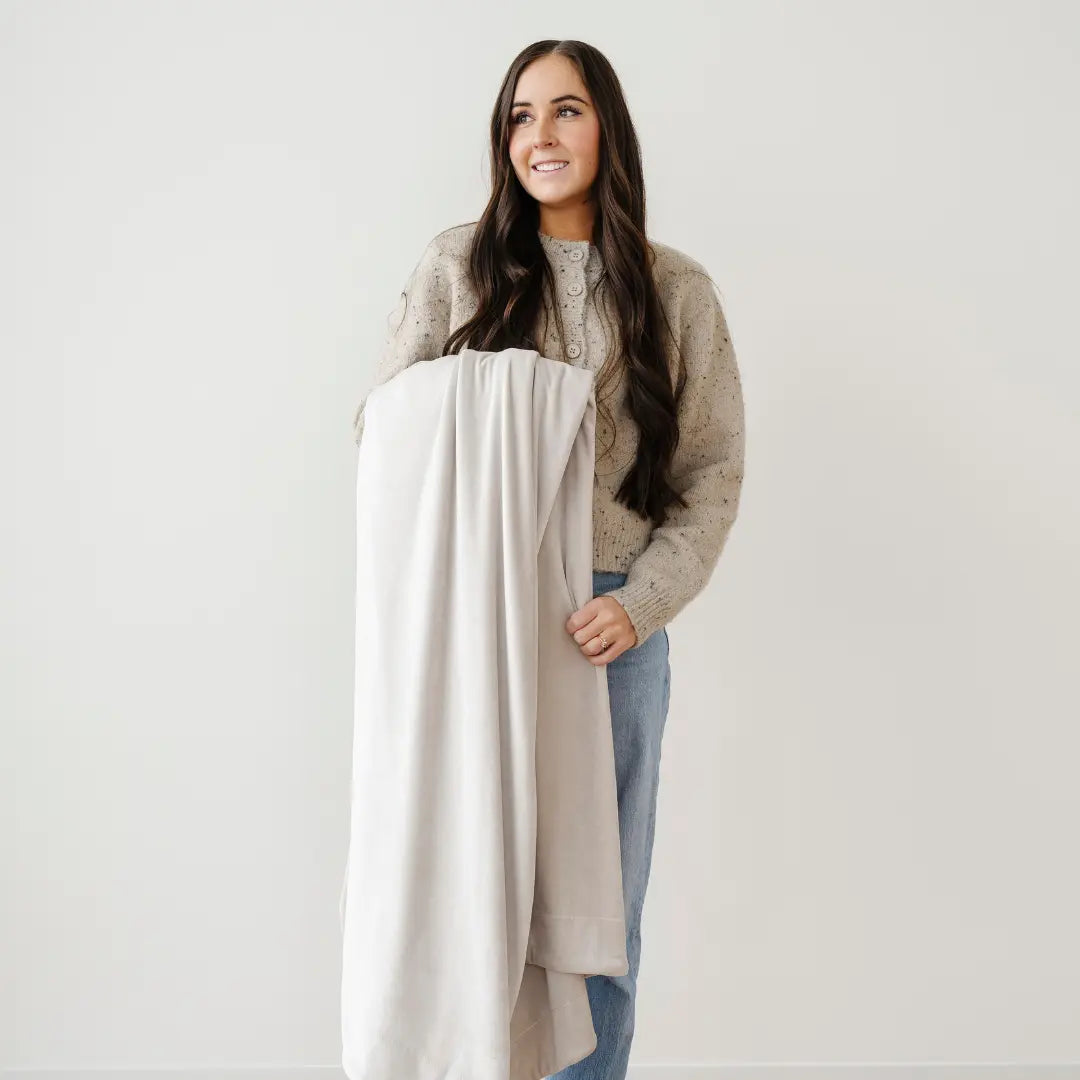 Minky Stretch XL Throw Blanket Saranoni Cozy Swaddle Saranoni Everetts Place Boutique