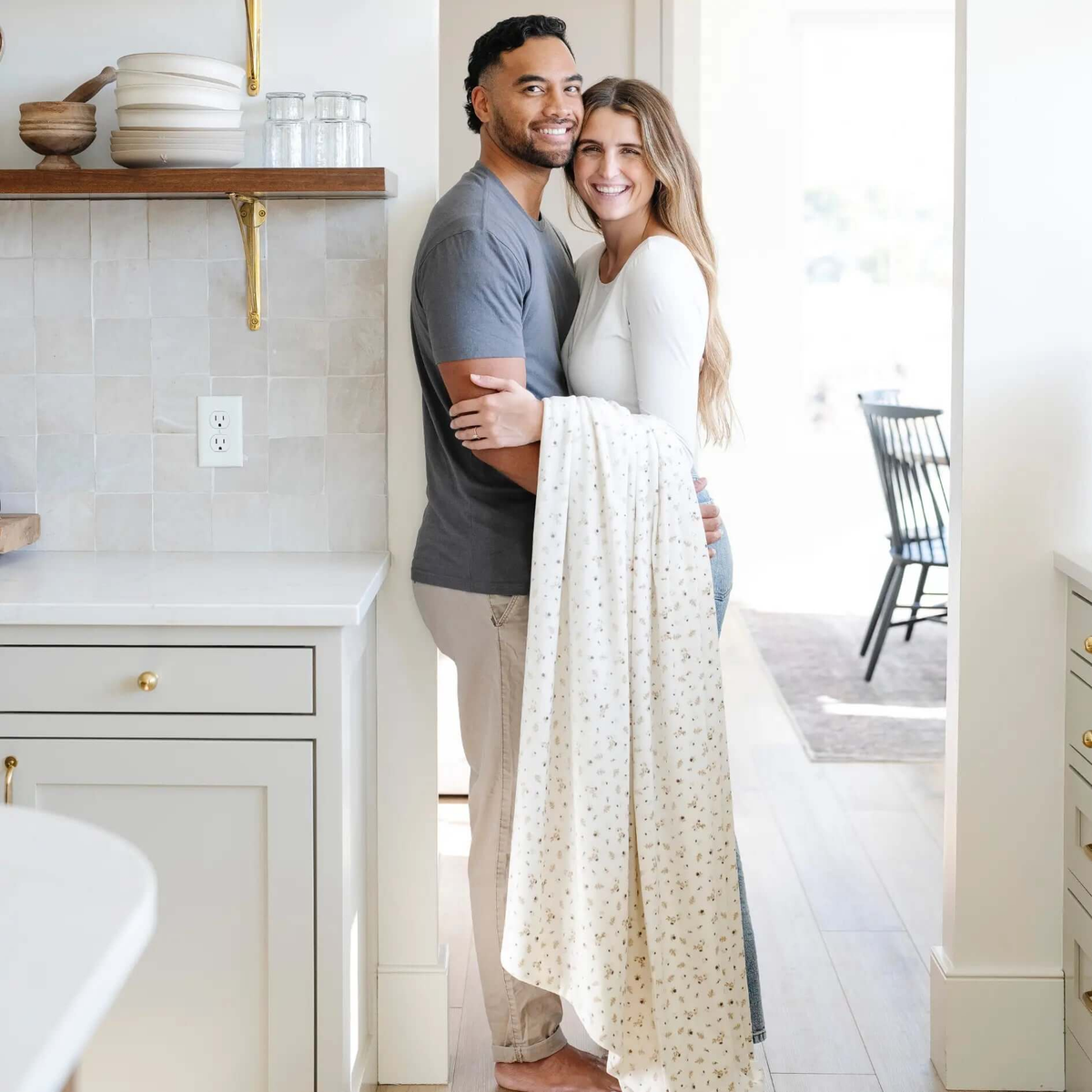 Minky Stretch XL Throw Blanket Saranoni Cozy Swaddle - Everetts Place Boutique - 