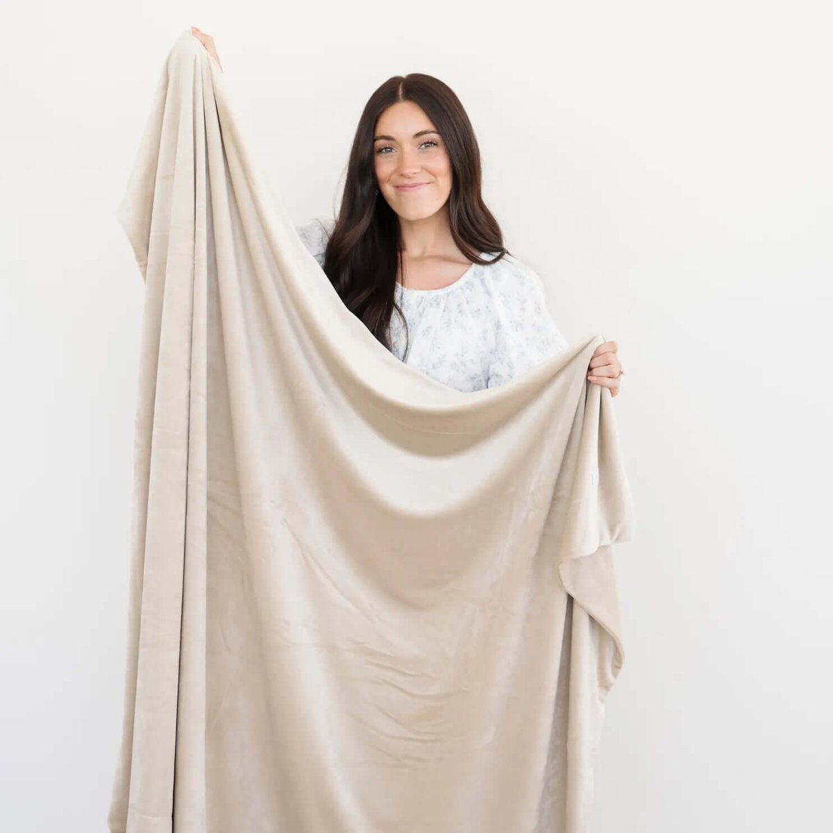 Minky Stretch XL Throw Blanket Saranoni Cozy Swaddle - Everetts Place Boutique - 