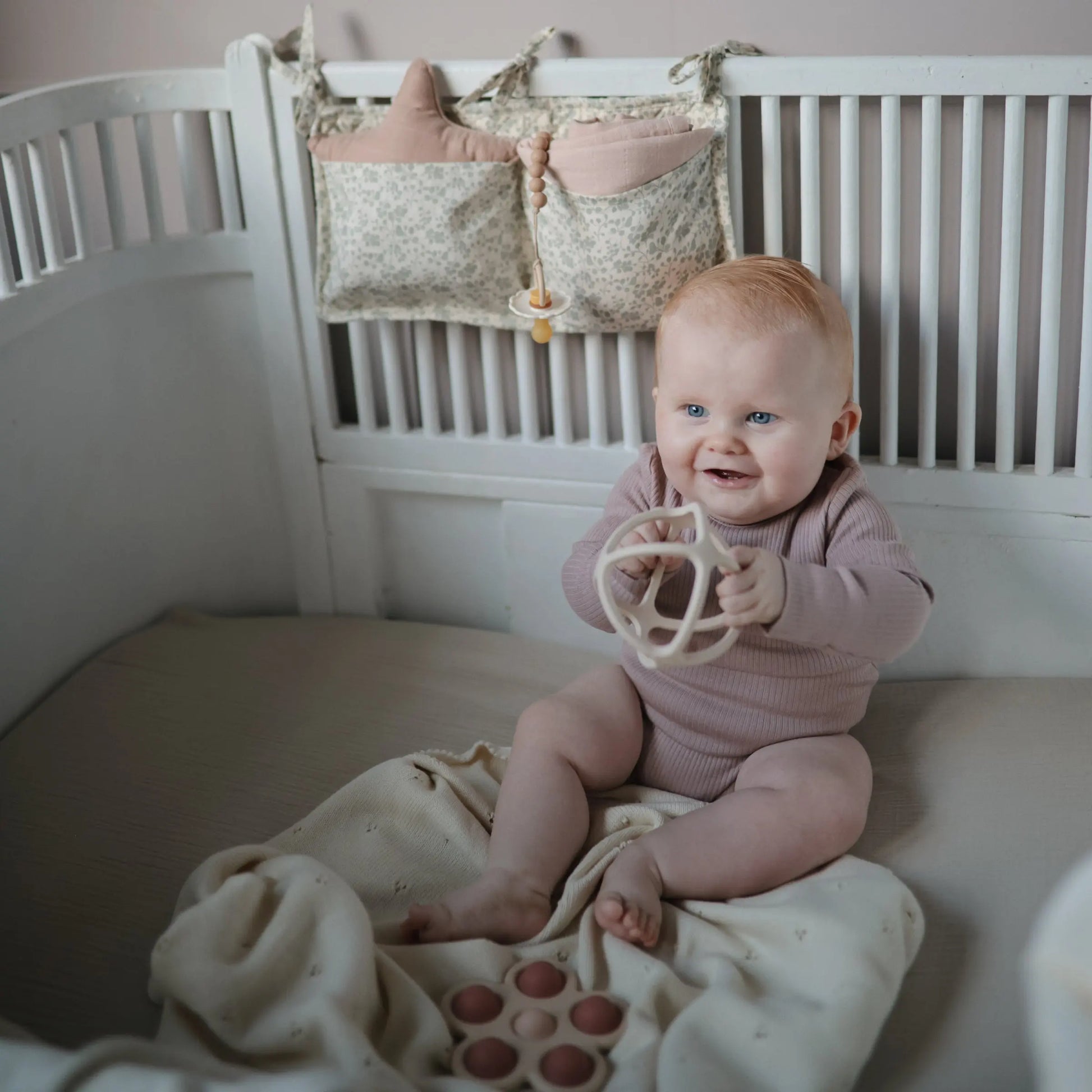 Extra Soft Muslin Crib Sheet for Baby 100% Cotton Breathable and Cozy Mushie