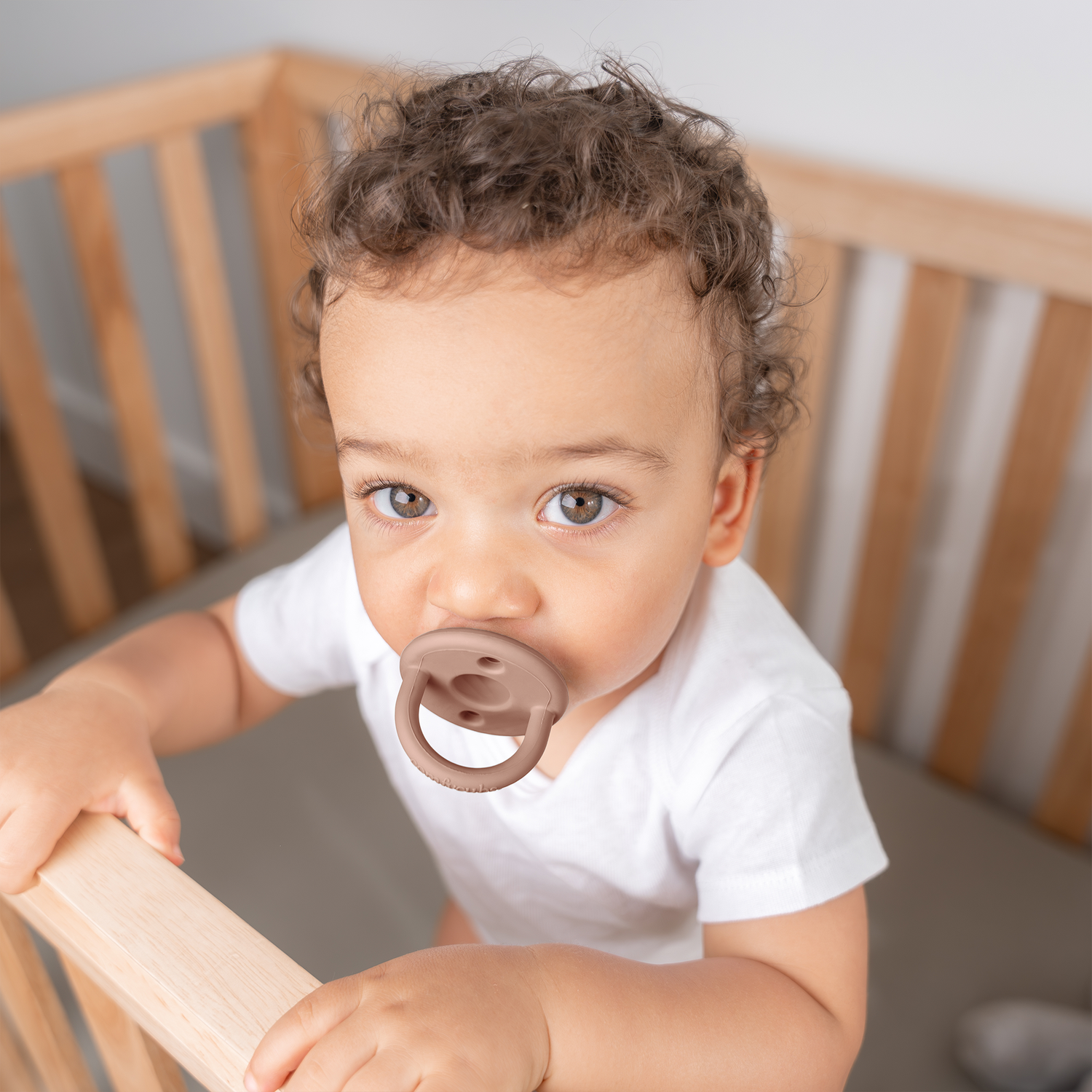 Neutral Multicolor Pacifiers 5 Pack Silicone BPA Free Comfy Cubs Everetts Place: Online Boutique