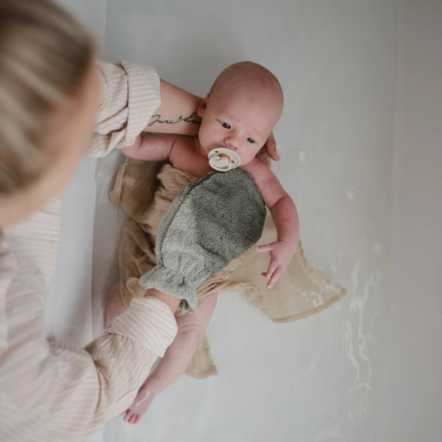 Mushie Organic Cotton Bath Mitt for Babies and Toddlers Extra Soft and Absorbent - Baby & Toddler > Baby Bathing Bath Mitt