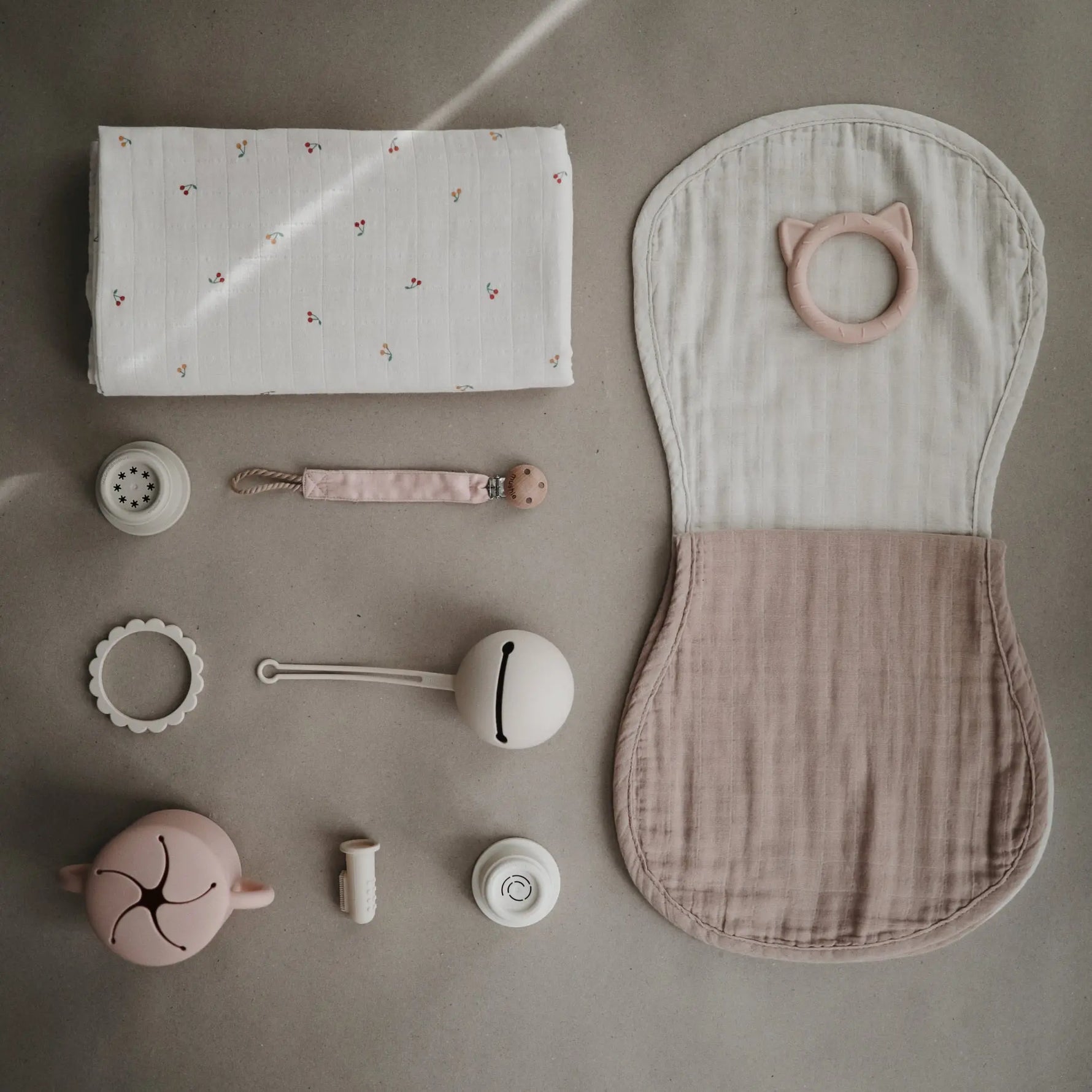 Mushie Organic Cotton Muslin Burp Cloth 2 Pack - Baby & Toddler > Nursing & Feeding > Burp Cloths burp cloth