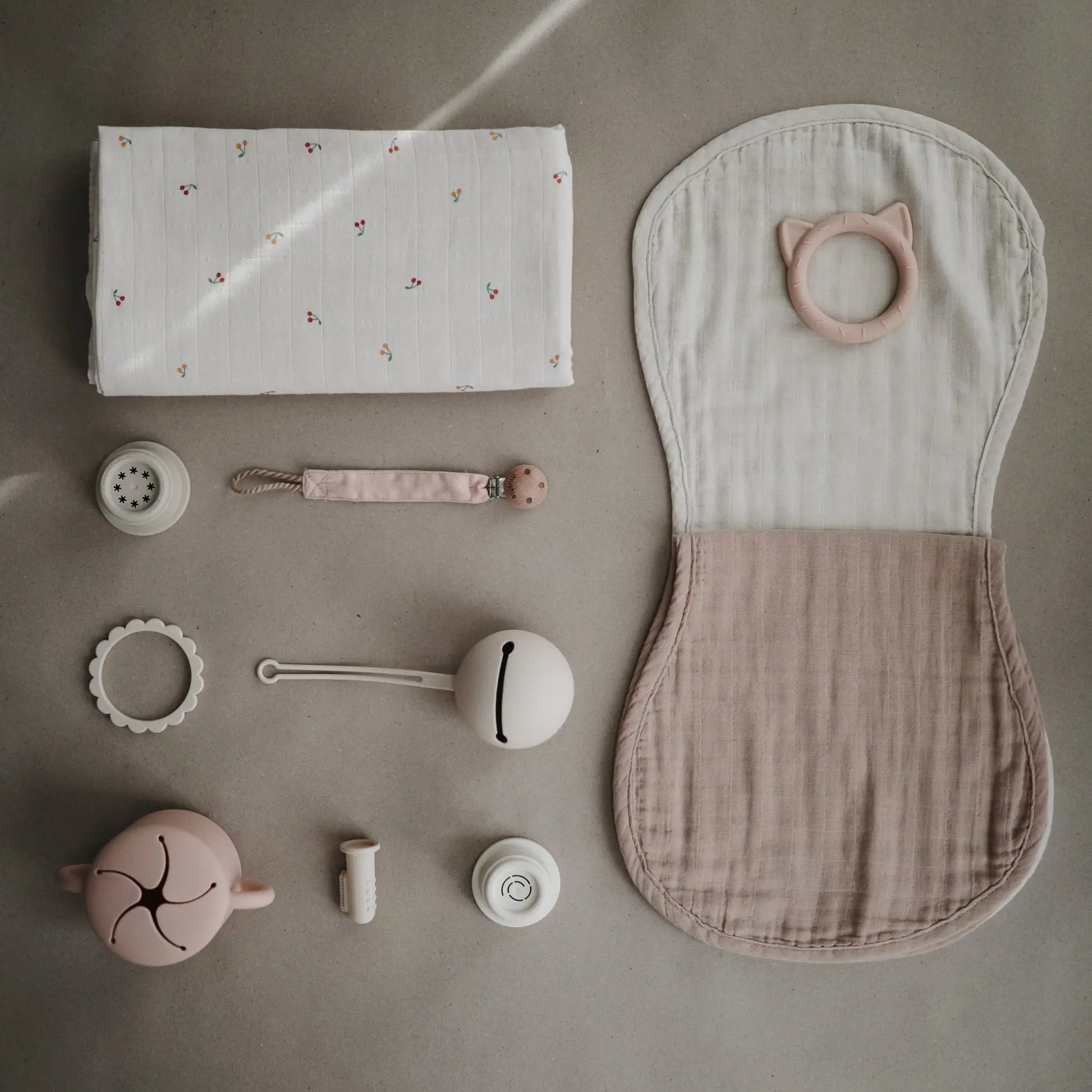 Organic Cotton Muslin Burp Cloth 2 Pack Mushie Everetts Place: Online Boutique
