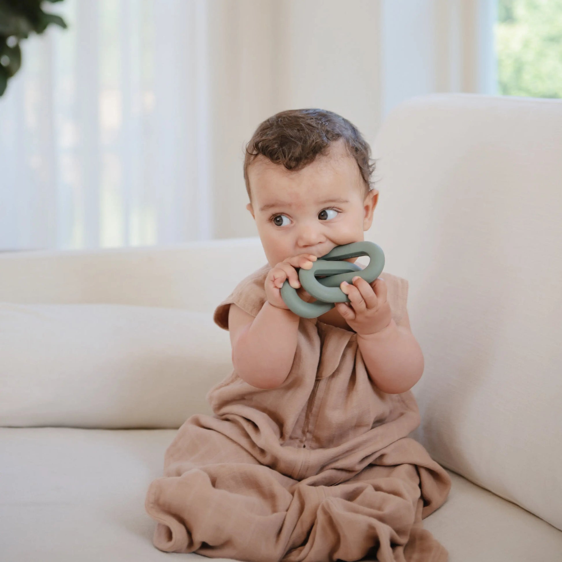 Organic Cotton Sleep Bag for Babies Lightweight Breathable Muslin Design with Two-Way Zipper Sleeveless Full Body Coverage Mushie Everetts Place: Online Boutique