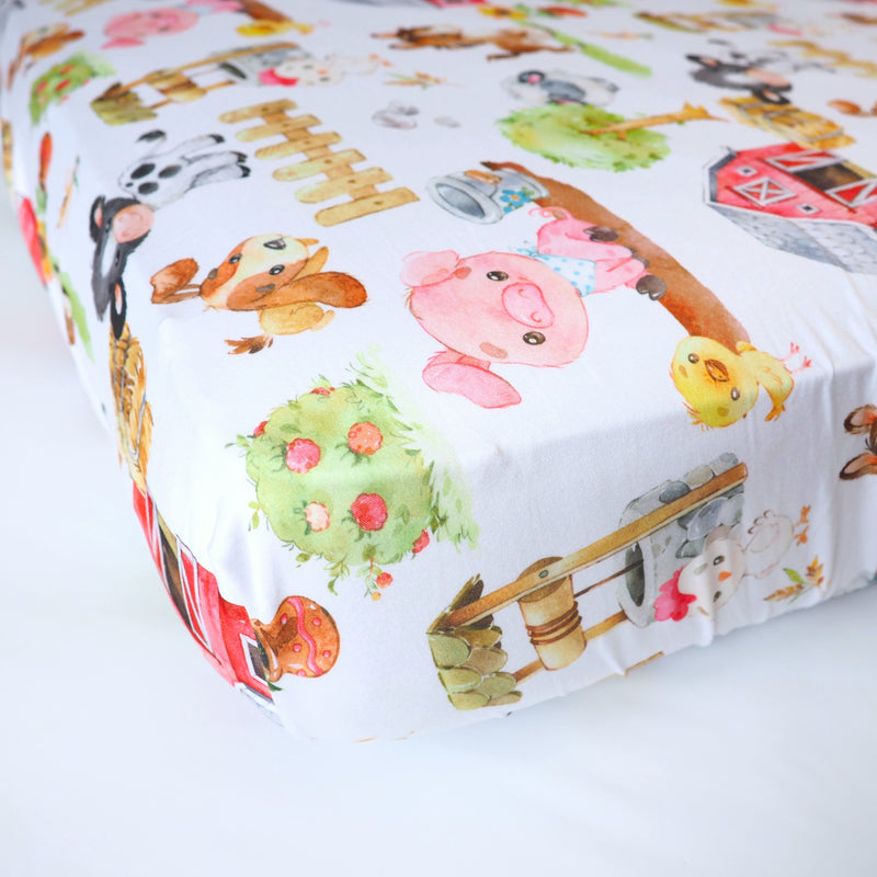 Fitted Crib Sheet with Farm Animals Pattern, 52x28x7 inches, Soft Rayon-Spandex Fabric.