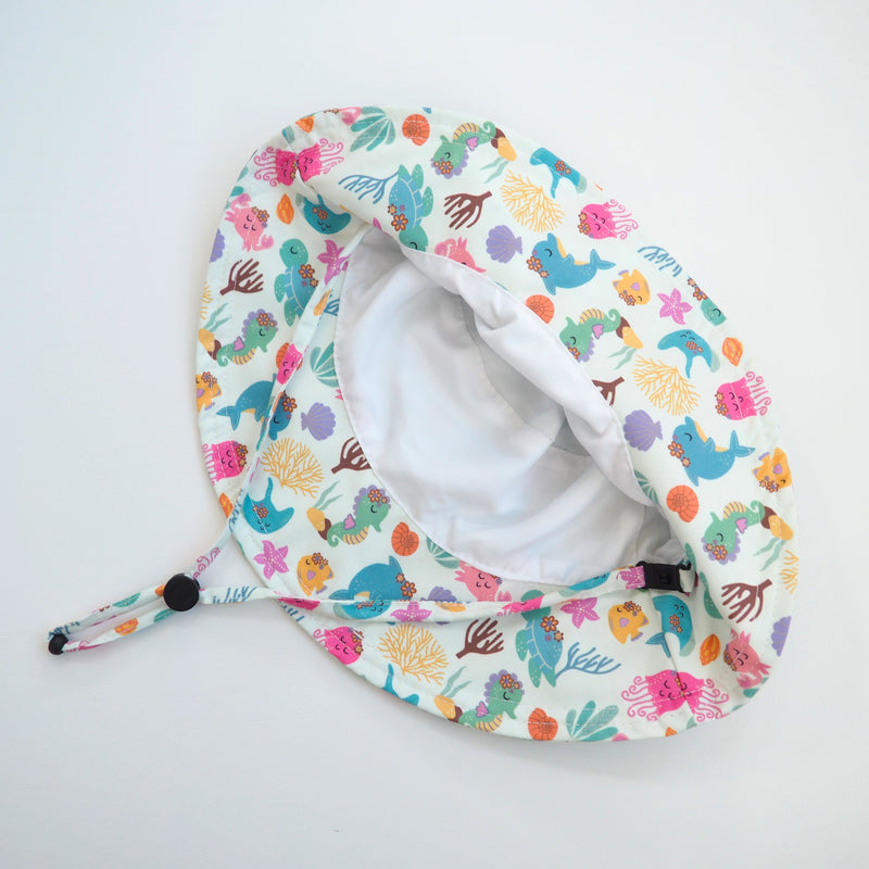 Baby & Kids Sun Hat with undersea adventure print, UV protection, polyester.