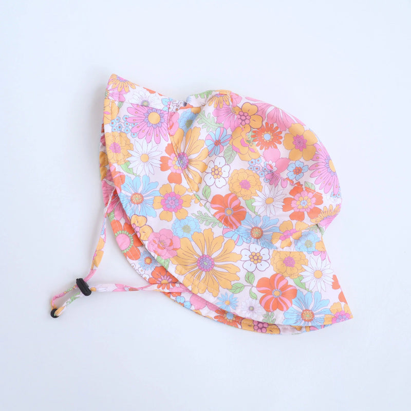 Retro floral baby & kids sun hat, lightweight and UV-protective.