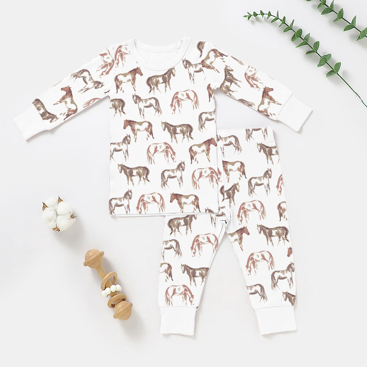 Long-sleeve two-piece bamboo pajama set for babies and toddlers