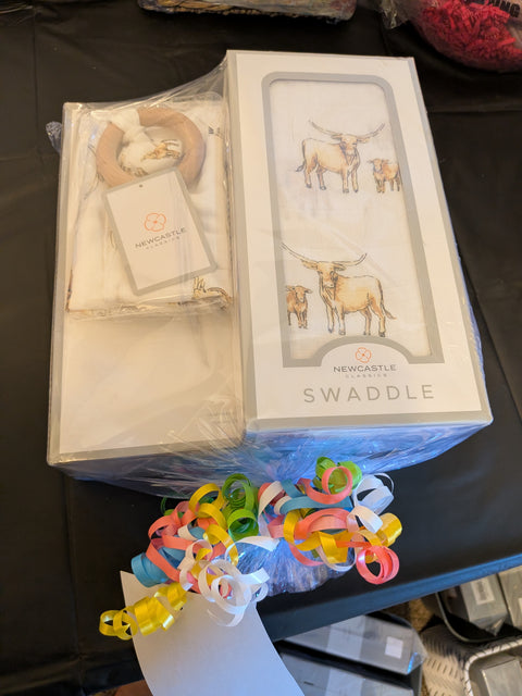 The Longhorn Print Baby Blanket Gift Set