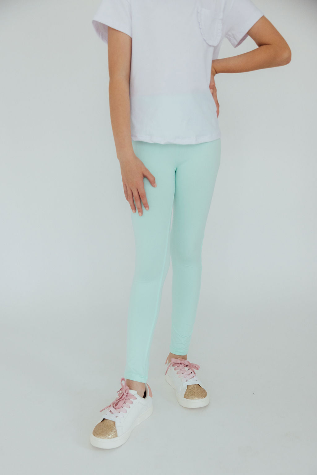 Mila & Rose pastel green organic baby leggings