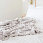 Patterned Faux Fur Throw Blanket Saranoni Luxuriously Soft Saranoni Everetts Place Boutique