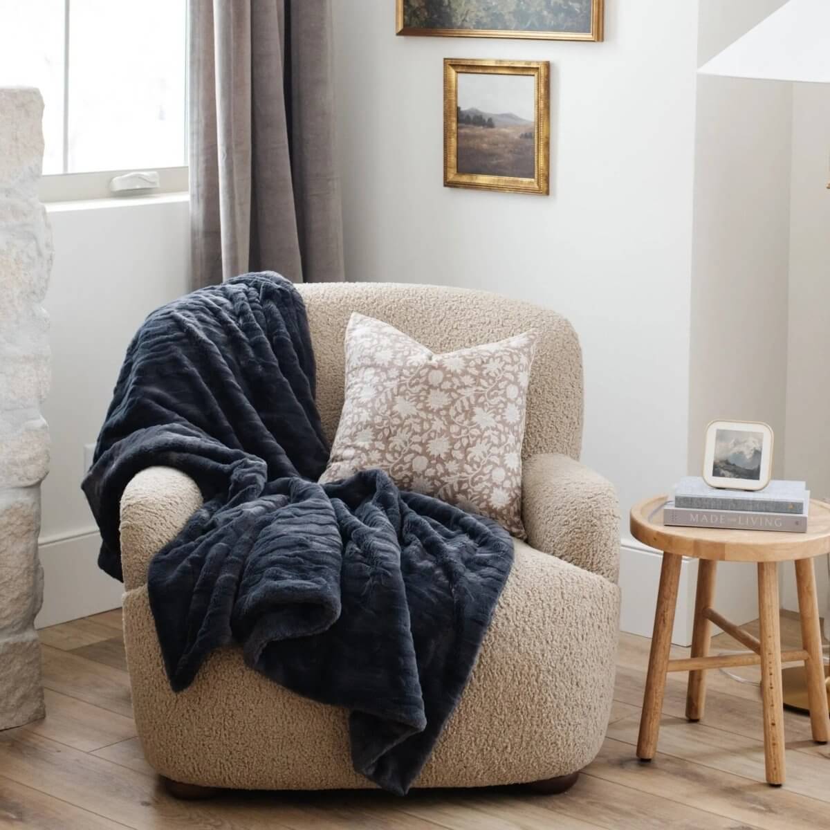 Patterned Faux Fur Throw Blanket Saranoni Luxuriously Soft Saranoni Everetts Place Boutique