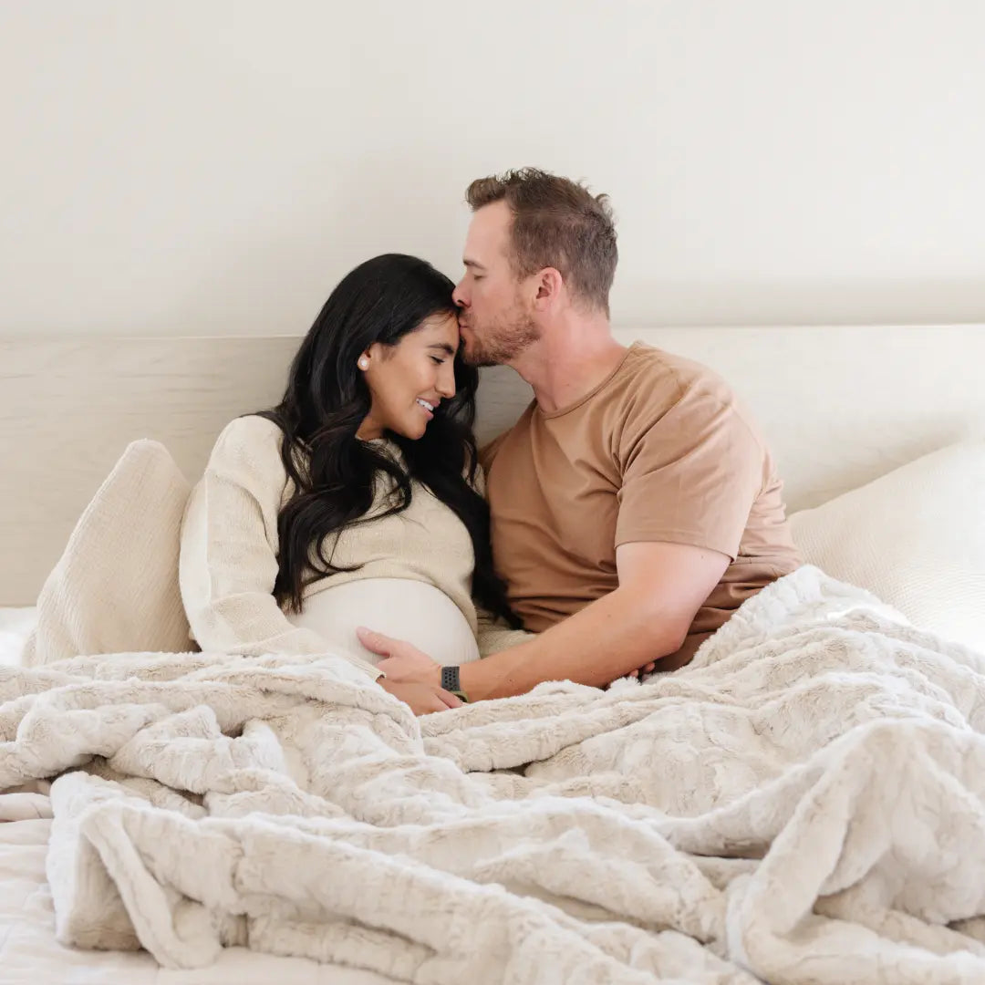 Patterned Faux Fur Throw Blanket Saranoni Luxuriously Soft Saranoni Everetts Place Boutique 119.00