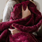 Patterned Faux Fur Throw Blanket Saranoni Luxuriously Soft Saranoni Everetts Place Boutique