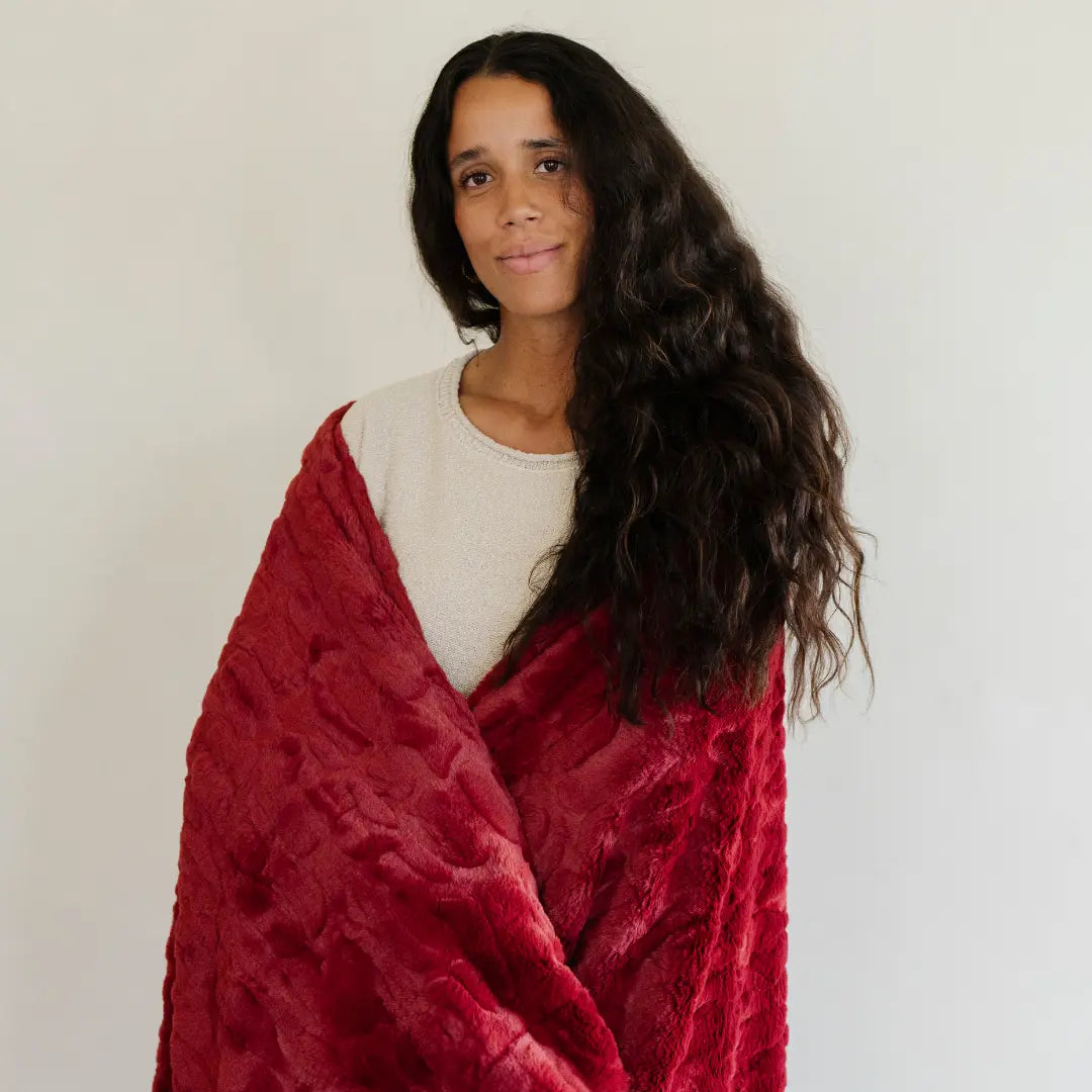 Patterned Faux Fur Throw Blanket Saranoni Luxuriously Soft Saranoni Everetts Place Boutique