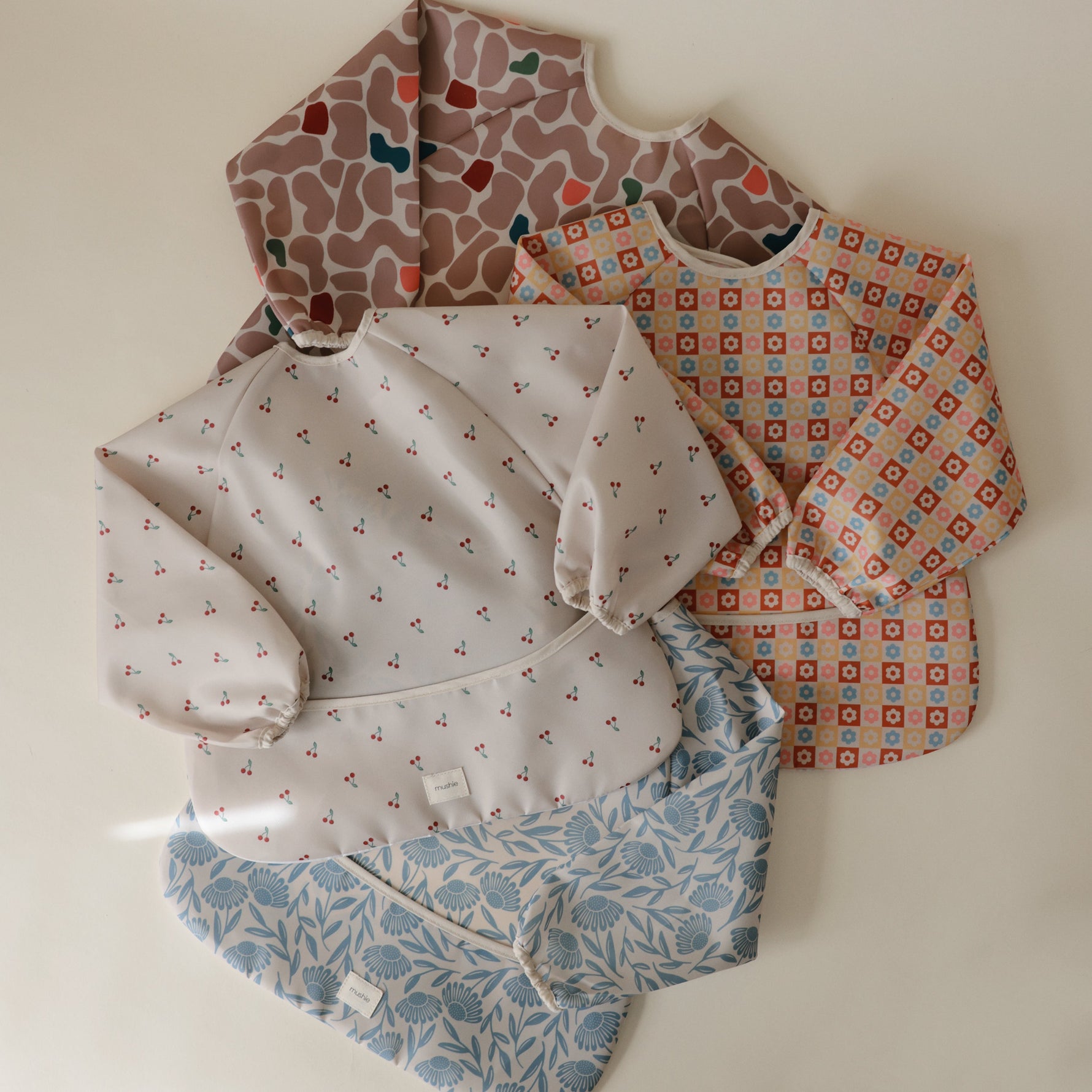 Long Sleeve Bib, 6-24 Months by Mushie