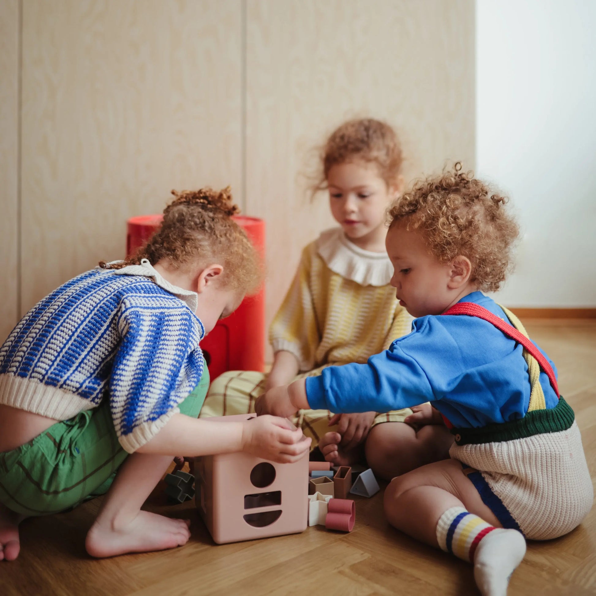 Shape Sorting Box for Kids Made in Denmark with 12 Soft Color Shapes for Fine Motor Skill Development Mushie