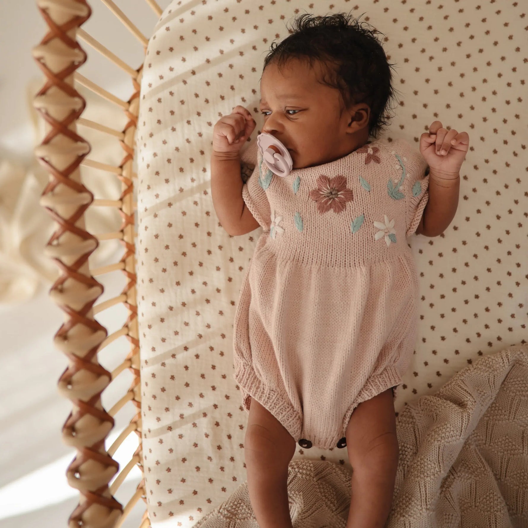 Mushie Mini Muslin Crib Sheet 100 Percent Cotton Extra Soft Breathable Fabric - Home & Garden > Linens & Bedding > Bedding mini crib sheet