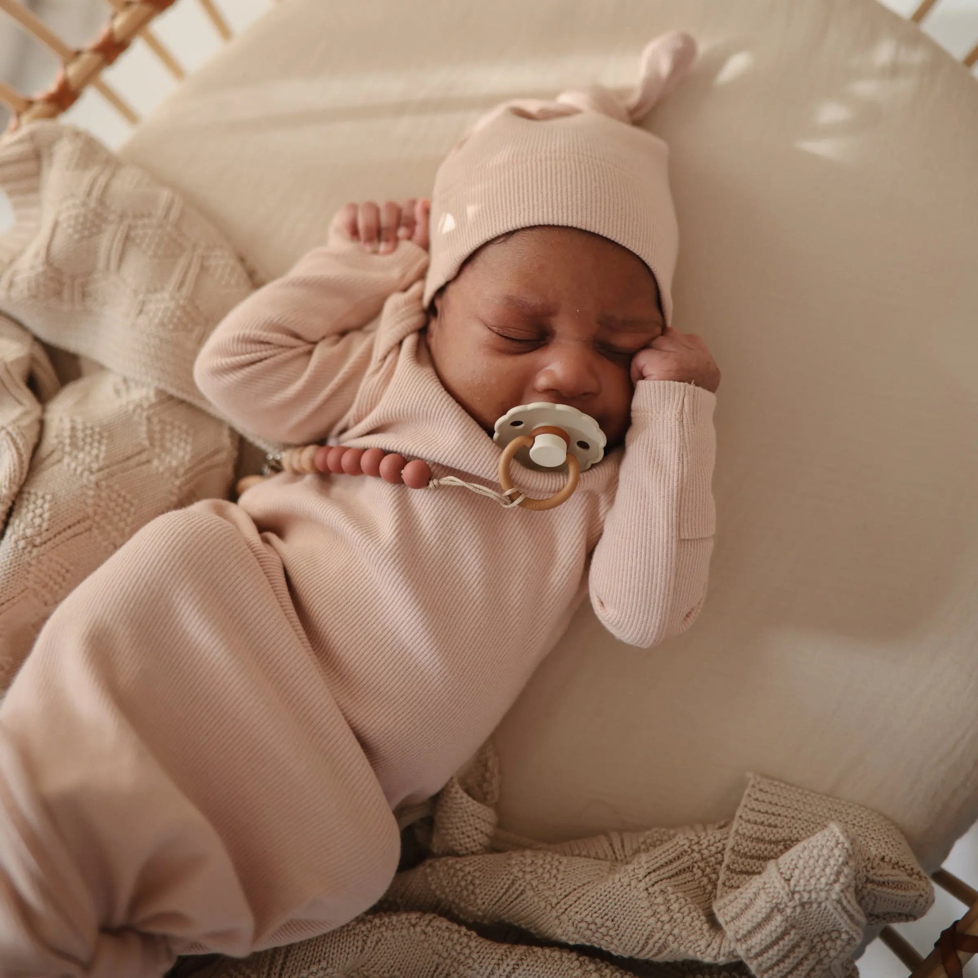 Extra Soft Muslin Crib Sheet for Baby 100% Cotton Breathable and Cozy Mushie