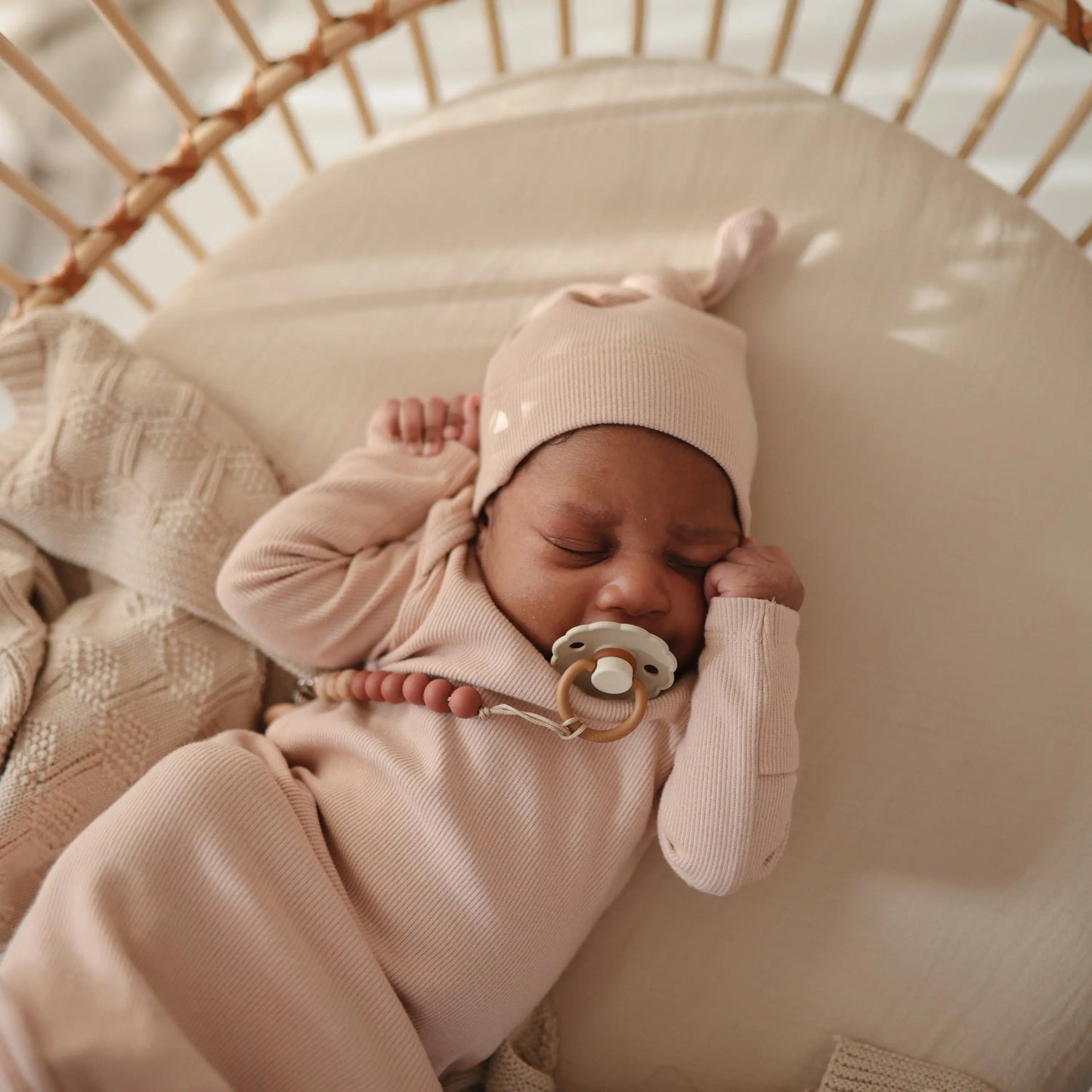 Extra Soft Bassinet Muslin Crib Sheet for Baby - 100 Percent Cotton Breathable Fabric Mushie