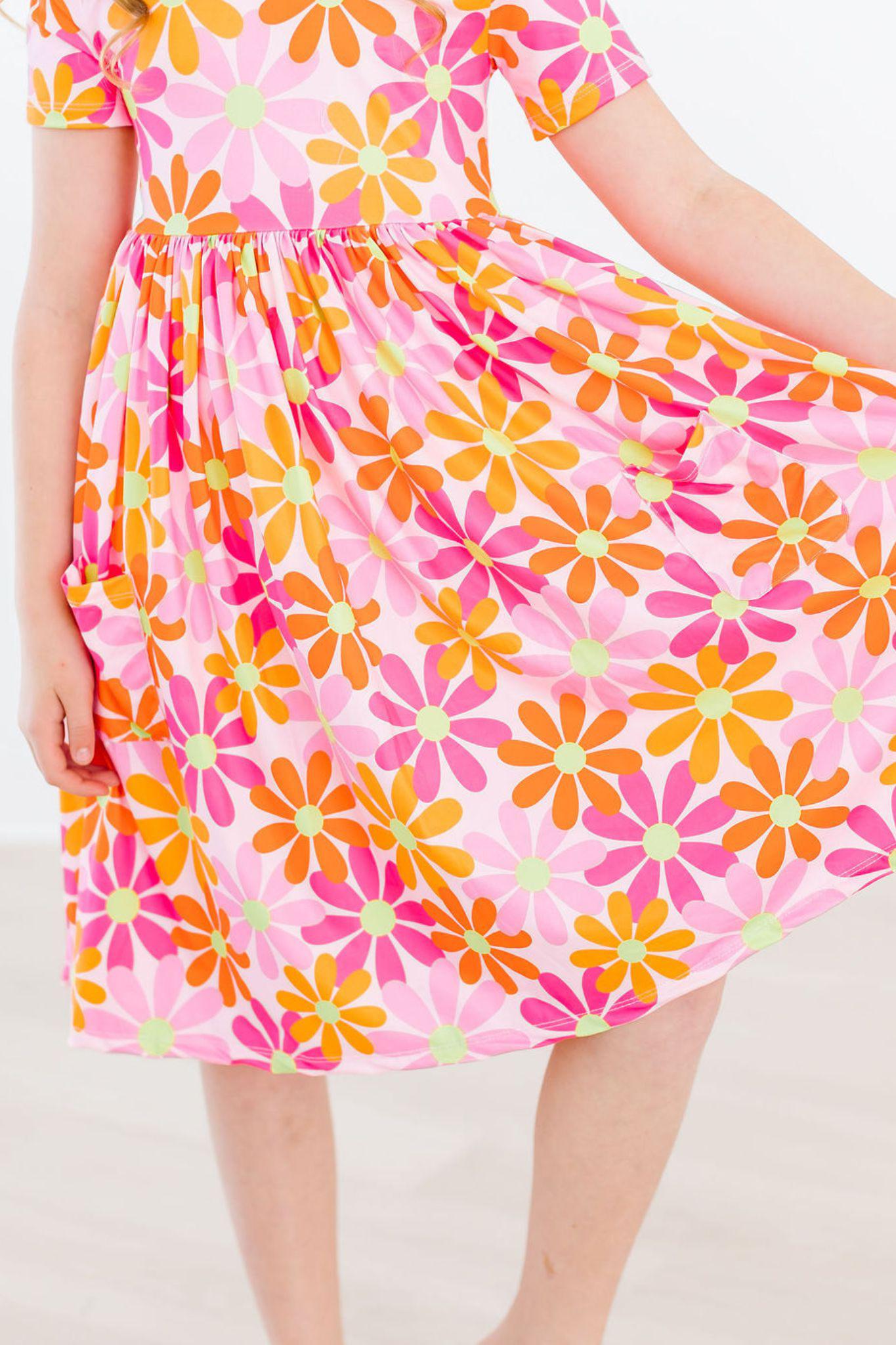 Retro Daisies Short Sleeve Pocket Twirl Dress Mila Rose Mila & Rose ® Everetts Place: Online Boutique