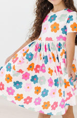 Retro Floral Short Sleeve Pocket Twirl Dress Mila And Rose Mila & Rose ® Everetts Place: Online Boutique