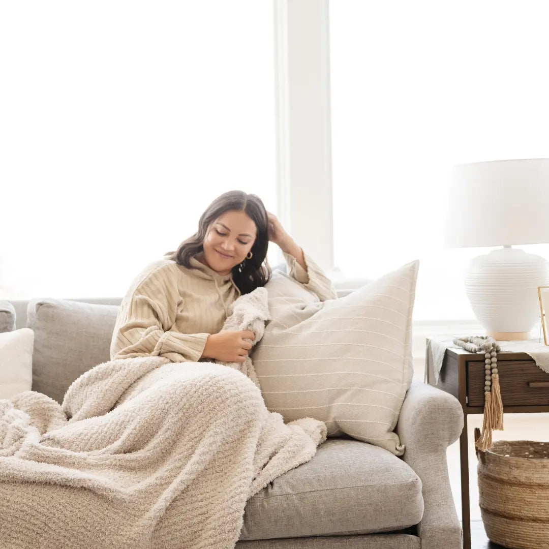 Ribbed Bamboni Throw Blankets Soft Cozy Luxury Premium Saranoni Everetts Place Boutique 119.00