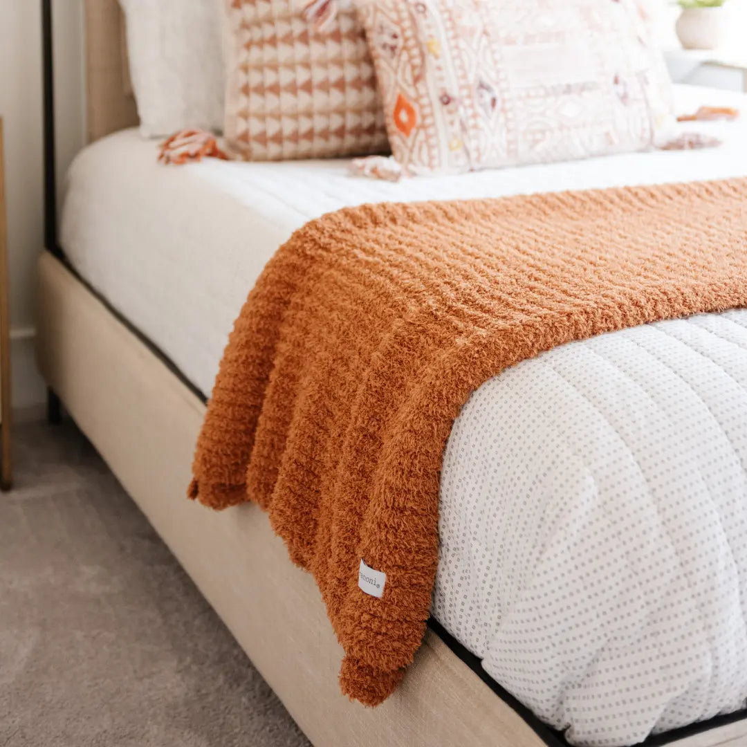 Ribbed Bamboni Throw Blankets Soft Cozy Luxury Premium Saranoni Everetts Place Boutique