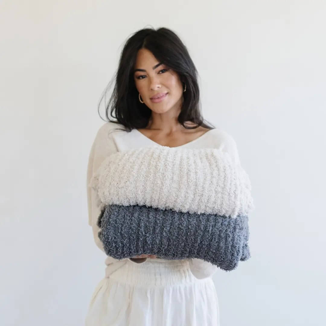 Saranoni Ribbed Blanket - Bamboni Throw Blankets Soft Cozy Luxury Premium - Everetts Place Boutique - 