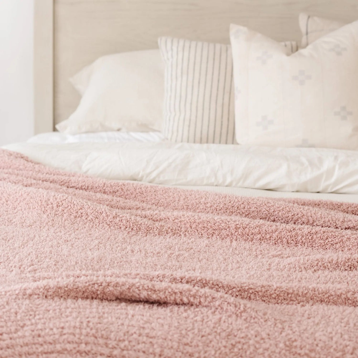 Ribbed Bamboni XL Blankets Breathable Cozy Comfort Saranoni Saranoni Everetts Place Boutique