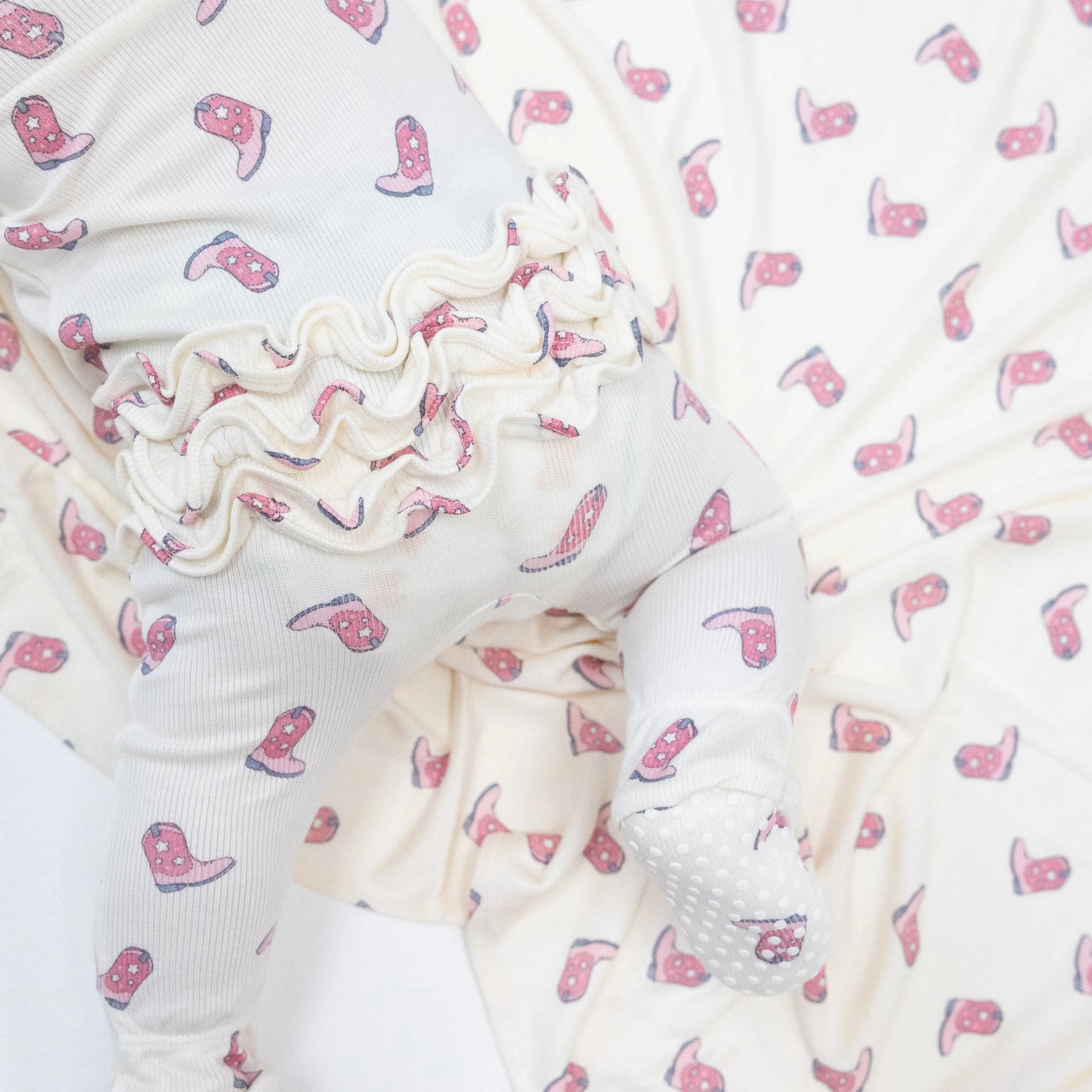 Ruffle Back Zipper Footie 2 Way Easy Diaper Changes Cozy Angel Dear Everetts Place: Online Boutique