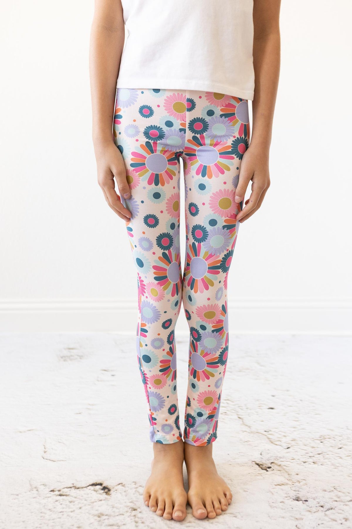 Mila & Rose Keep Growing organic cotton baby leggings.
