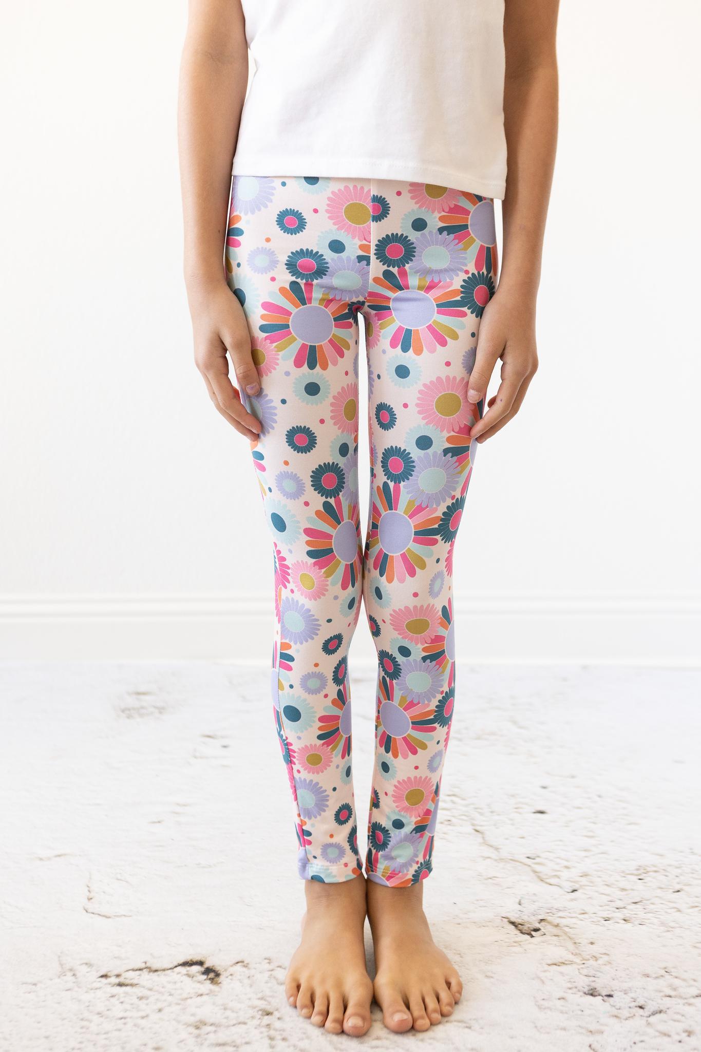 Mila & Rose Keep Growing organic cotton baby leggings.