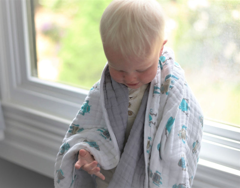 Robots cotton muslin blanket with child by window, 100% natural cotton, cozy and breathable, 47"x47".